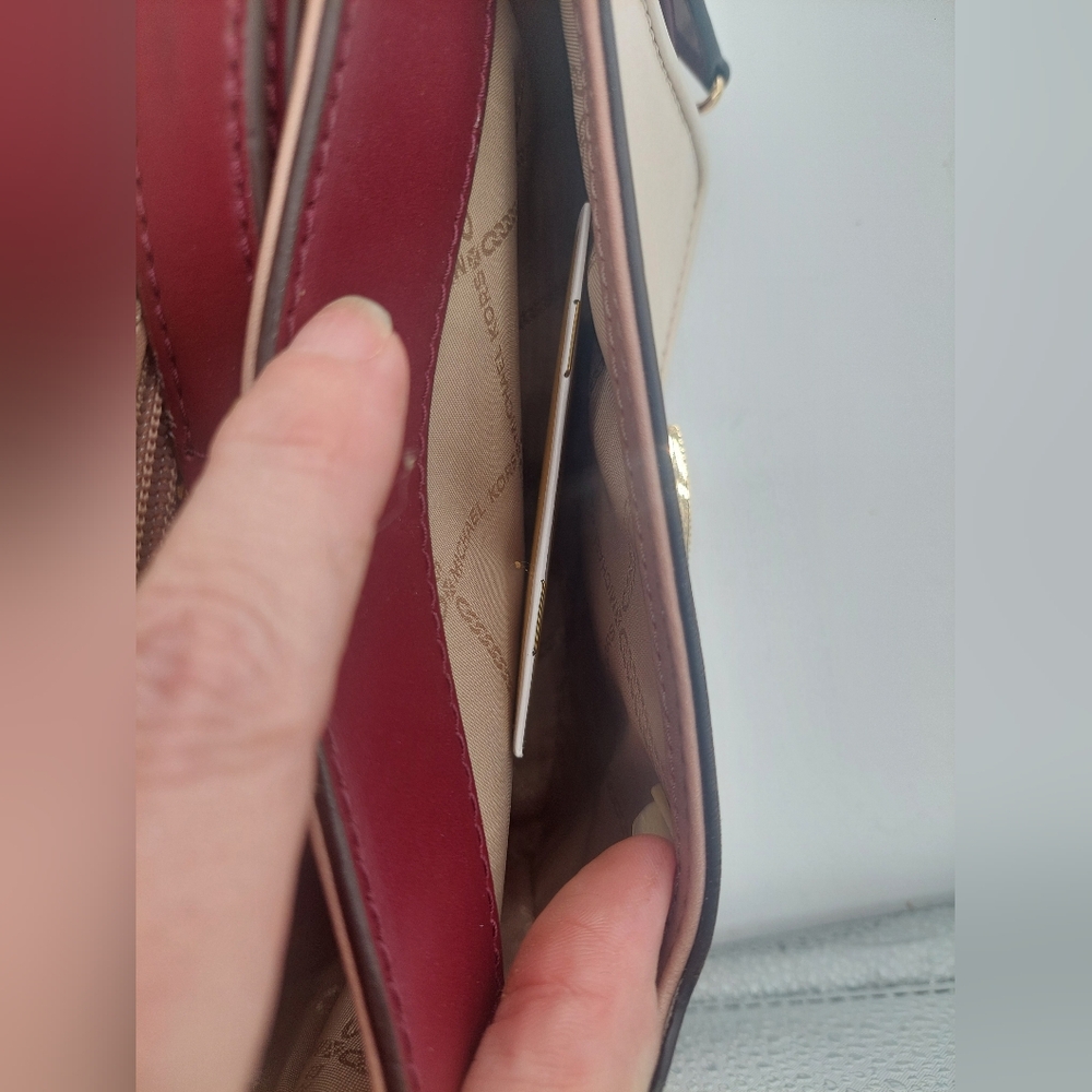 Michael Kors Bradshaw Boxy Flap Crossbody In Berry Retail $368 - Picture 9 of 12